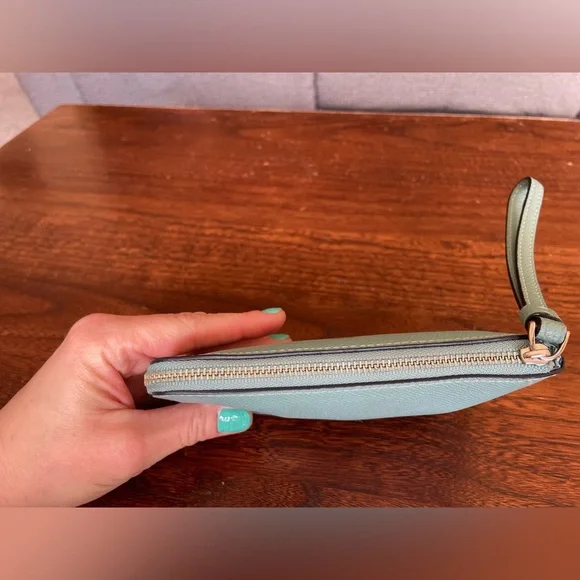 COACH Wristlet Light Blue - Picture 5 of 7